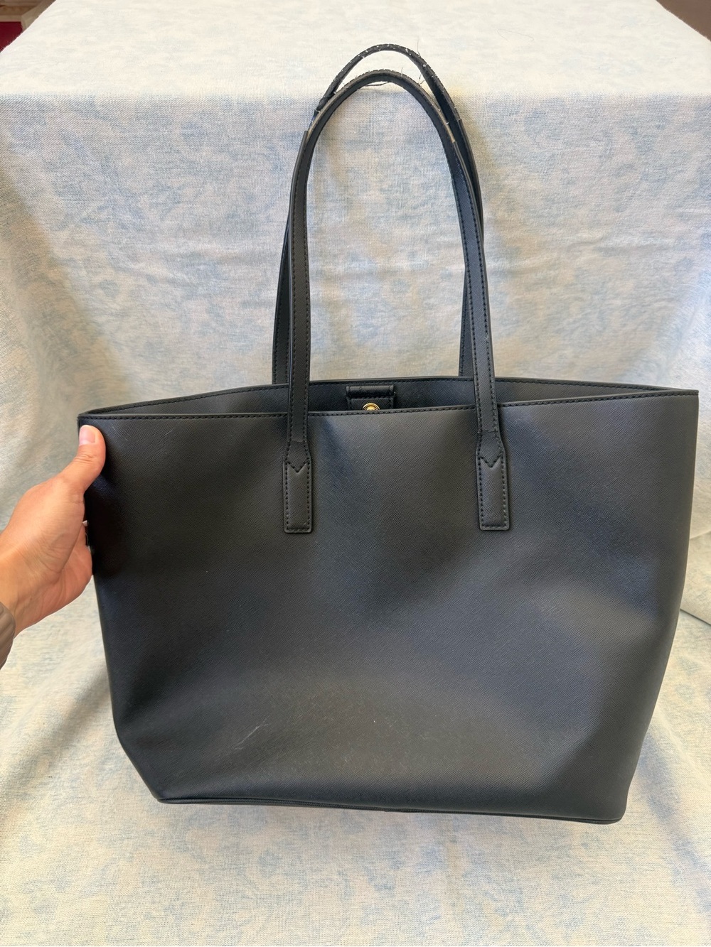 Marc Jacobs Black Leather Tote with Gold Tag - Picture 2 of 7
